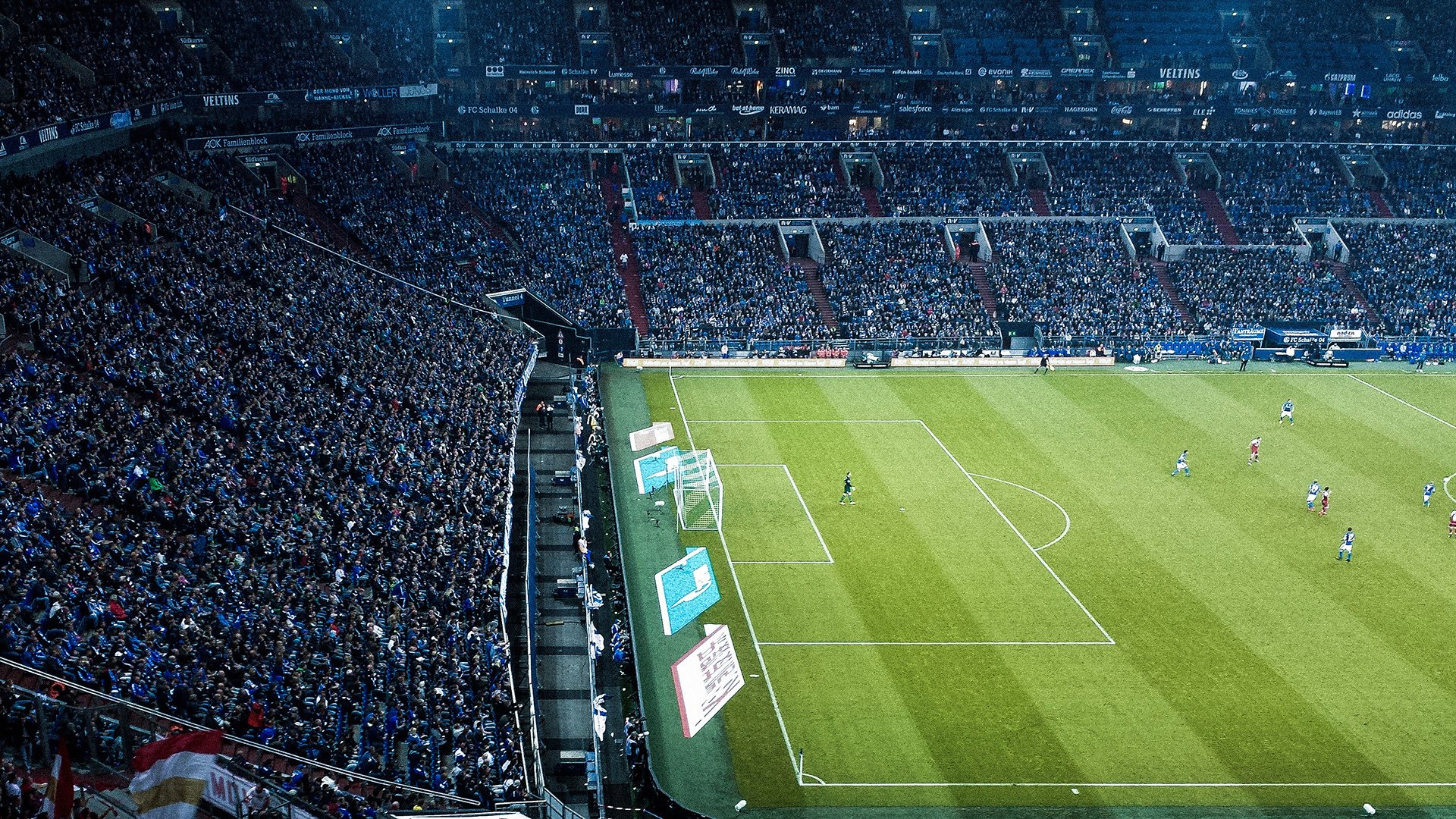 世界杯八强：巴西2比1小胜英格兰 英媒感叹“距离世界顶级还差半步”